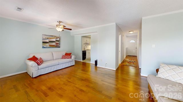 7962 Westcape Drive, Denver, NC 28037