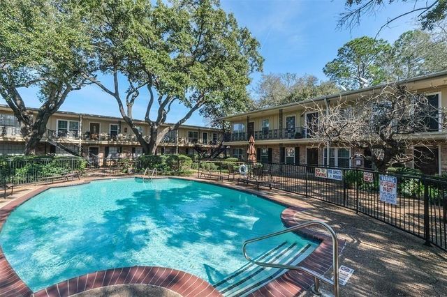 3224 Timmons Lane 129, Houston, TX 77027