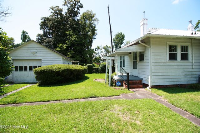 2426 Princess Place Drive, Wilmington, NC 28405