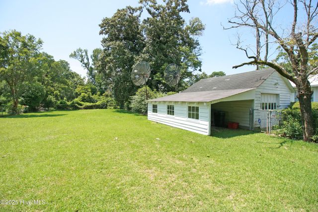 2426 Princess Place Drive, Wilmington, NC 28405