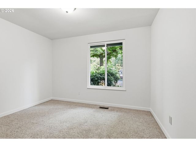 18280 INDIAN CREEK Dr, Lake Oswego, OR 97035