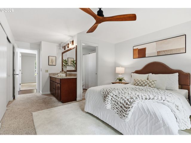 18280 INDIAN CREEK Dr, Lake Oswego, OR 97035