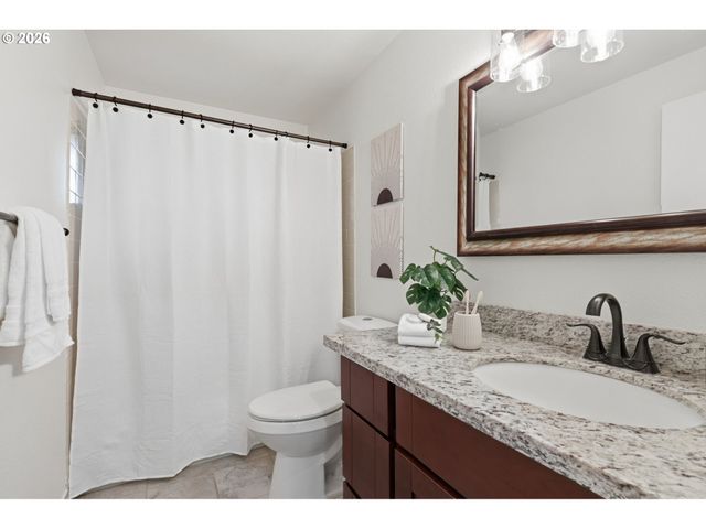 18280 INDIAN CREEK Dr, Lake Oswego, OR 97035