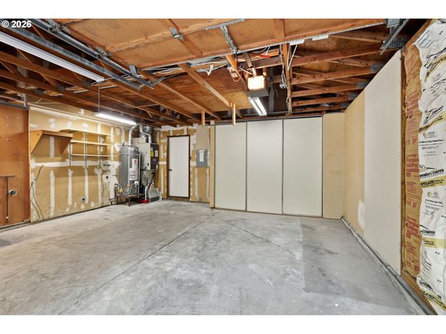 18280 INDIAN CREEK Dr, Lake Oswego, OR 97035
