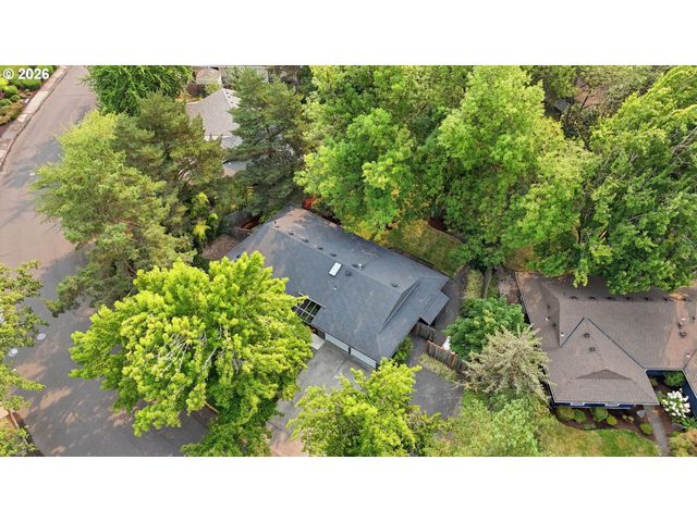 18280 INDIAN CREEK Dr, Lake Oswego, OR 97035