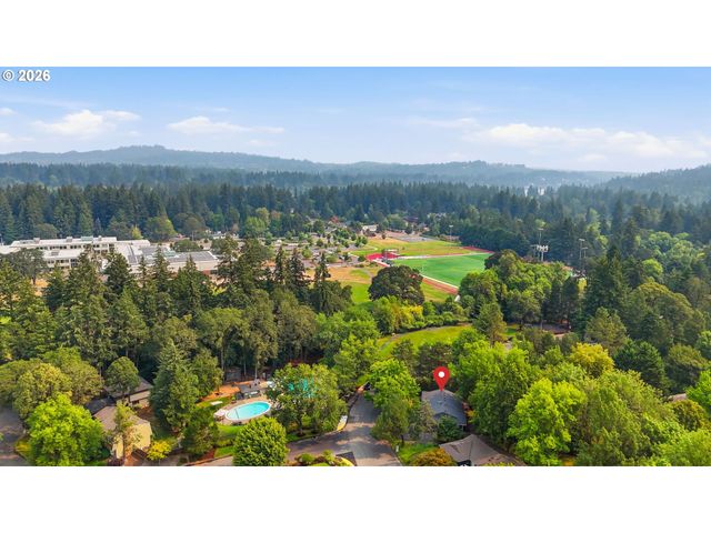 18280 INDIAN CREEK Dr, Lake Oswego, OR 97035