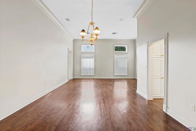 3301 Old Quarter Dr, Baton Rouge, LA 70809