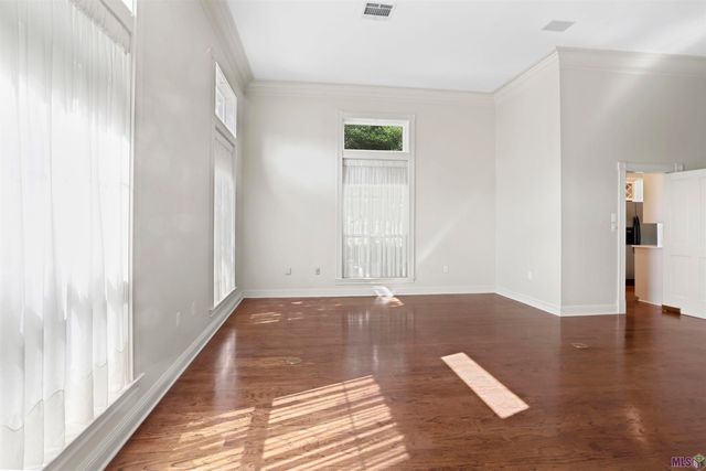 3301 Old Quarter Dr, Baton Rouge, LA 70809