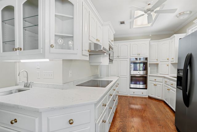 3301 Old Quarter Dr, Baton Rouge, LA 70809