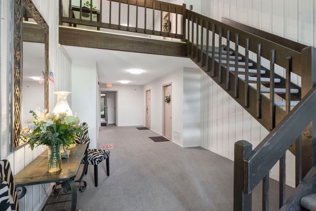 740 Saint Andrews Lane 4, Crystal Lake, IL 60014