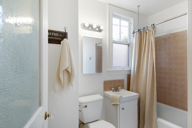 2417 Marti Rae Ct, Alameda, CA 94501