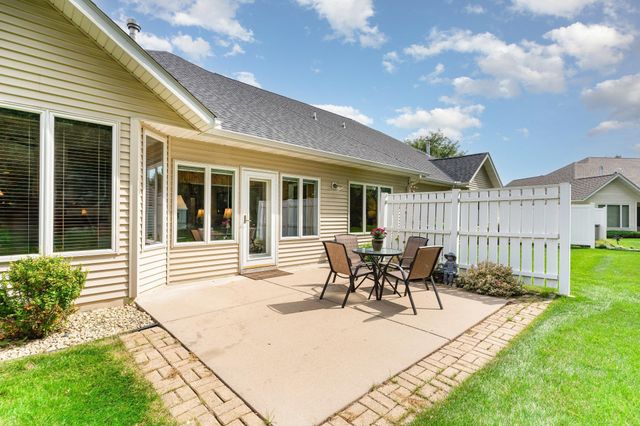 1822 Bohmbach Drive, Red Wing, MN 55066