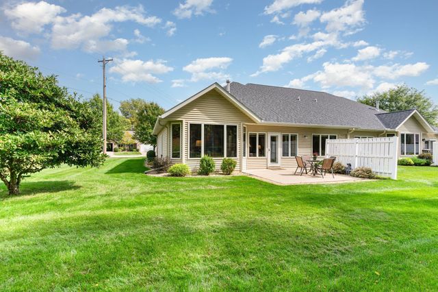 1822 Bohmbach Drive, Red Wing, MN 55066