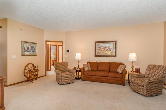 1822 Bohmbach Drive, Red Wing, MN 55066