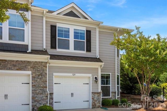729 Little Bluestem Drive, Clover, SC 29710