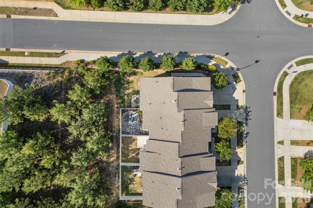 729 Little Bluestem Drive, Clover, SC 29710
