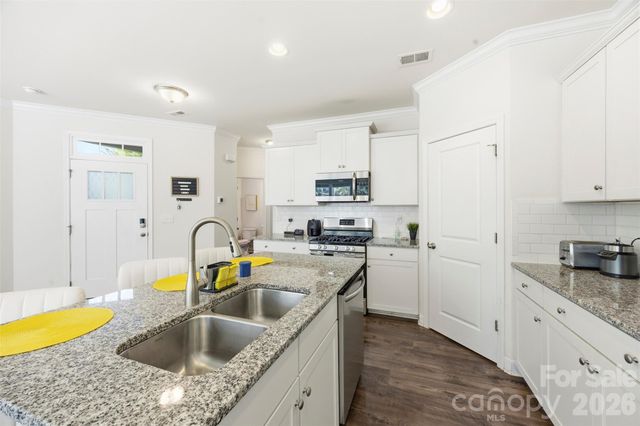 729 Little Bluestem Drive, Clover, SC 29710