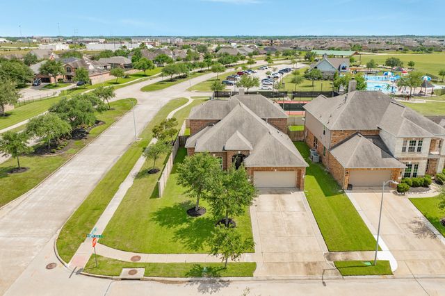2730 Diamond Vista Lane, Rosharon, TX 77583