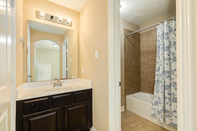 2730 Diamond Vista Lane, Rosharon, TX 77583