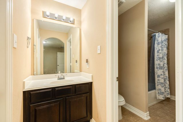 2730 Diamond Vista Lane, Rosharon, TX 77583