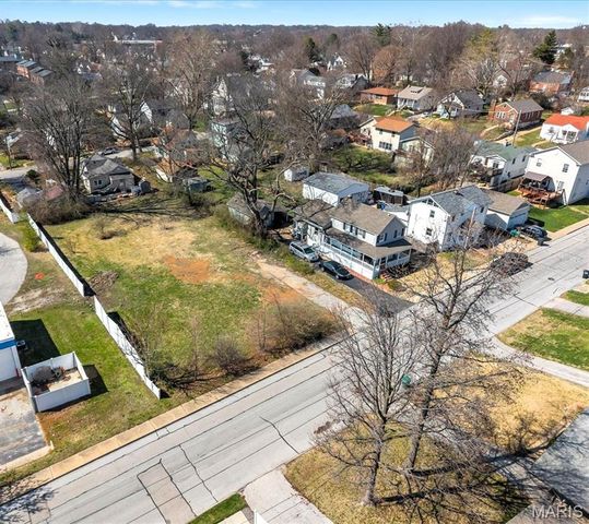 2647 Helen Avenue, St Louis, MO 63144