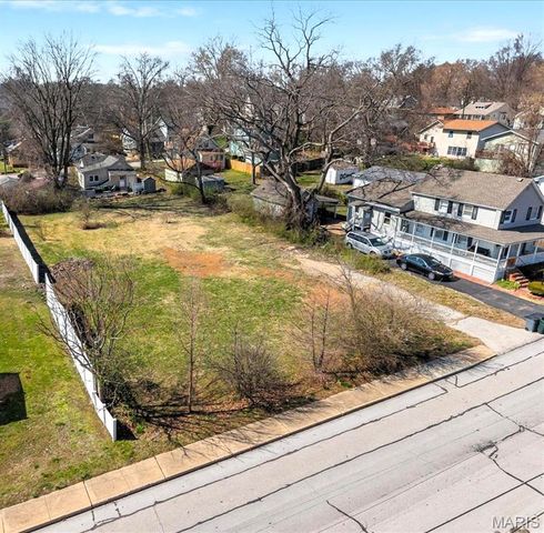 2647 Helen Avenue, St Louis, MO 63144