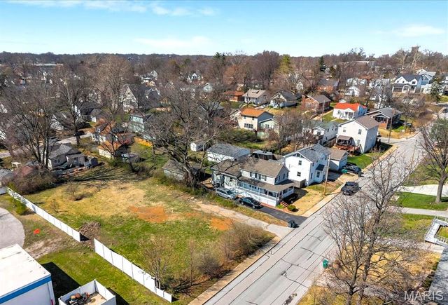 2647 Helen Avenue, St Louis, MO 63144