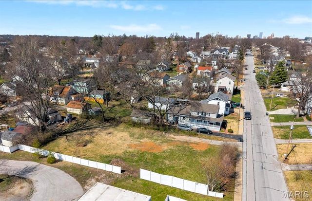 2647 Helen Avenue, St Louis, MO 63144