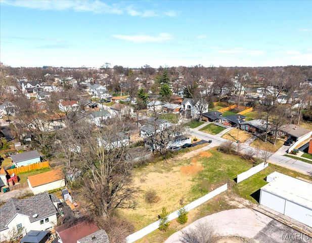 2647 Helen Avenue, St Louis, MO 63144