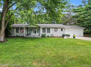 6311 Kevin Drive, Brighton, MI 48116