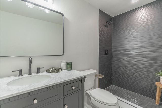 2213 NE 18th Street, Oklahoma City, OK 73111