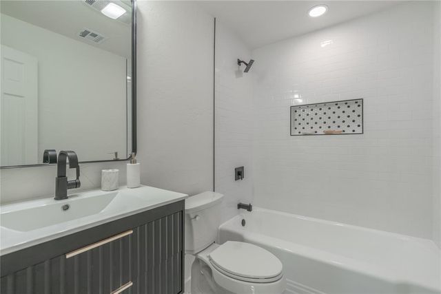 2213 NE 18th Street, Oklahoma City, OK 73111