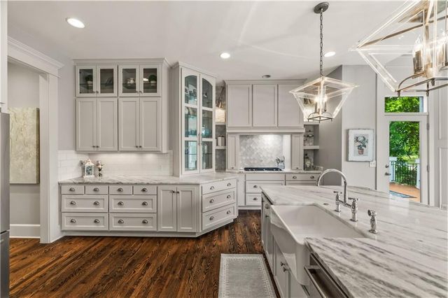 14645 S Caenen Lane, Olathe, KS 66062