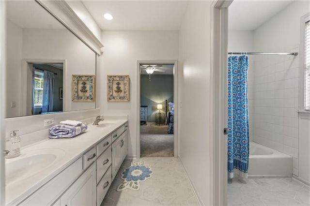 14645 S Caenen Lane, Olathe, KS 66062