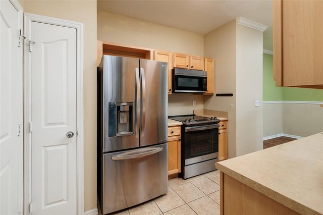 5000 CULBREATH KEY WAY 4-105, Tampa, FL 33611