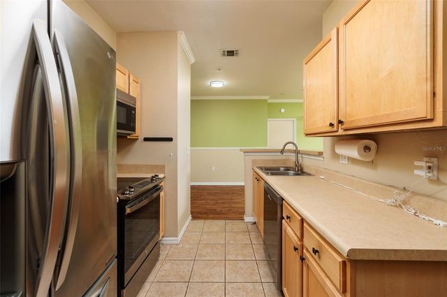 5000 CULBREATH KEY WAY 4-105, Tampa, FL 33611