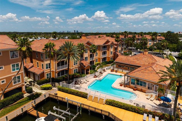 5000 CULBREATH KEY WAY 4-105, Tampa, FL 33611