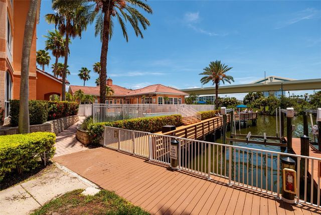 5000 CULBREATH KEY WAY 4-105, Tampa, FL 33611