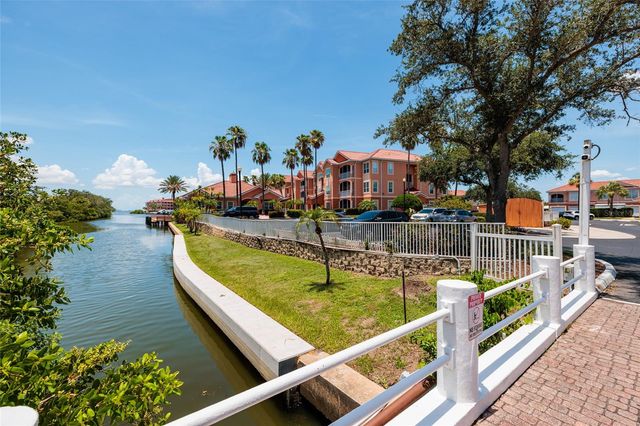 5000 CULBREATH KEY WAY 4-105, Tampa, FL 33611