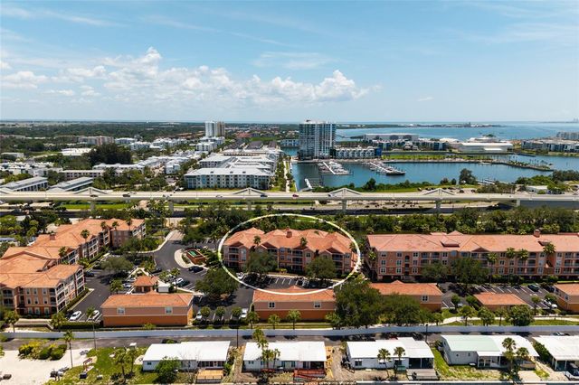 5000 CULBREATH KEY WAY 4-105, Tampa, FL 33611