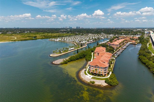5000 CULBREATH KEY WAY 4-105, Tampa, FL 33611