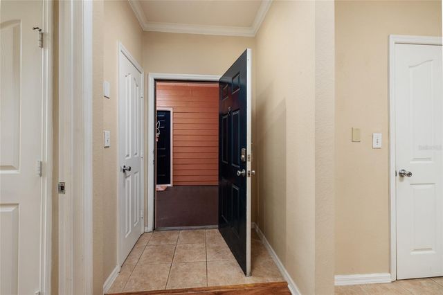5000 CULBREATH KEY WAY 4-105, Tampa, FL 33611