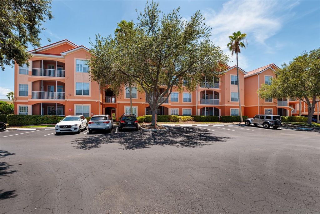5000 CULBREATH KEY WAY 4-105, Tampa, FL 33611