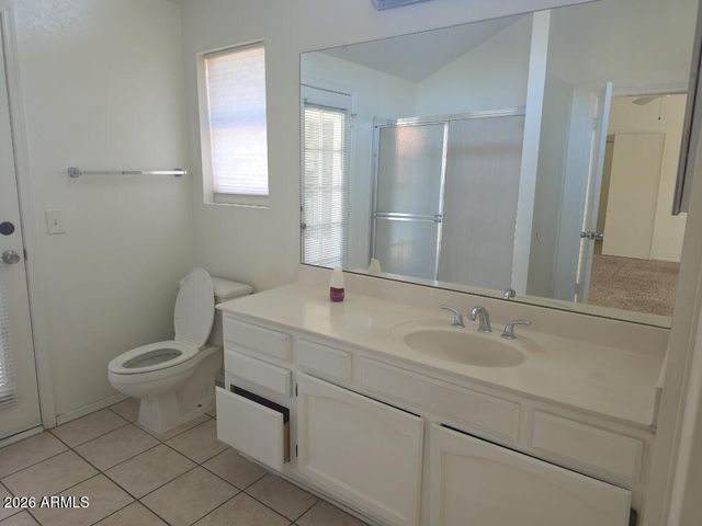 3402 E ORAIBI Drive, Phoenix, AZ 85050