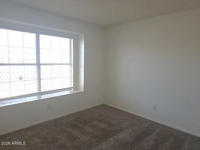 3402 E ORAIBI Drive, Phoenix, AZ 85050
