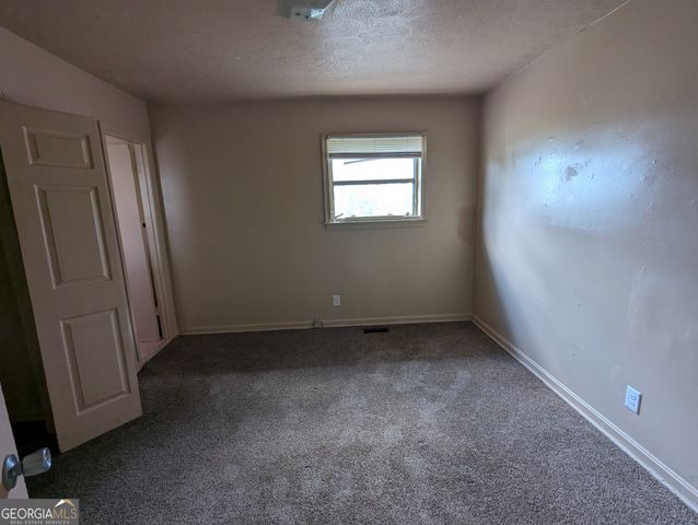 611 Whitney Avenue, Albany, GA 31701