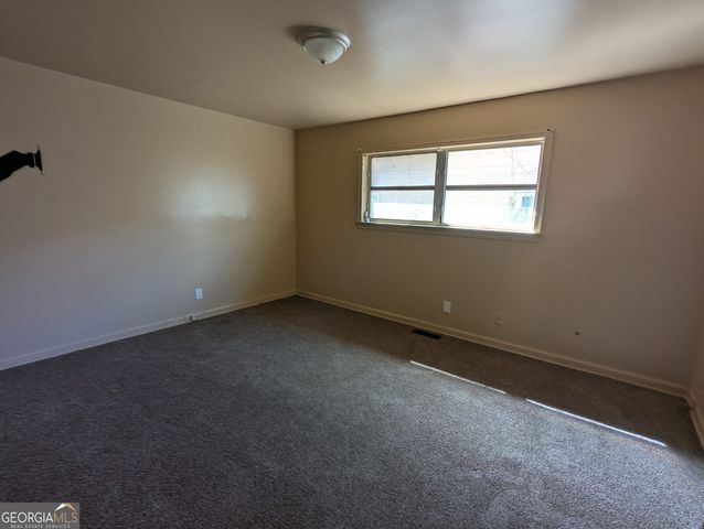 611 Whitney Avenue, Albany, GA 31701