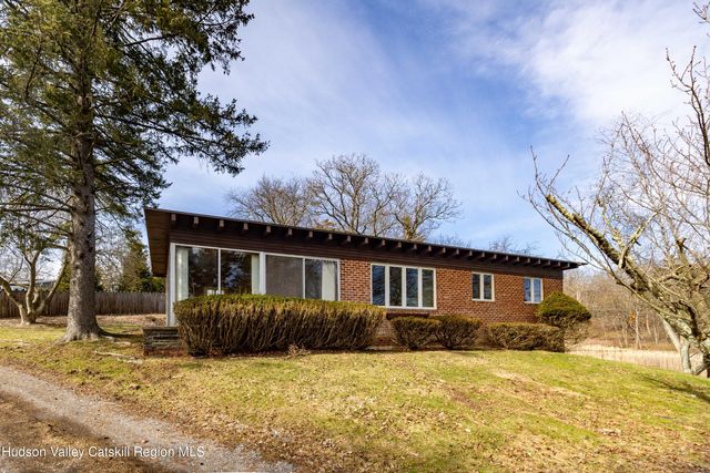 129 W Camp Church Road, Saugerties, NY 12477