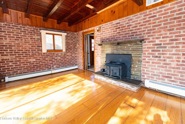 129 W Camp Church Road, Saugerties, NY 12477