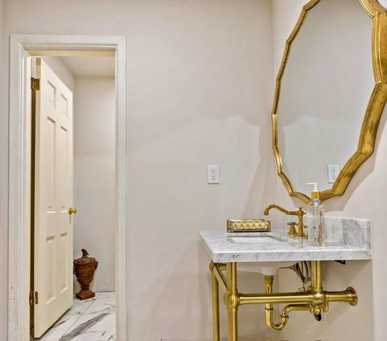 1110 SE 36th Street, Paris, TX 75460